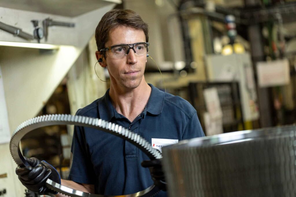 groupe defontaine collaborateur avec une pièce