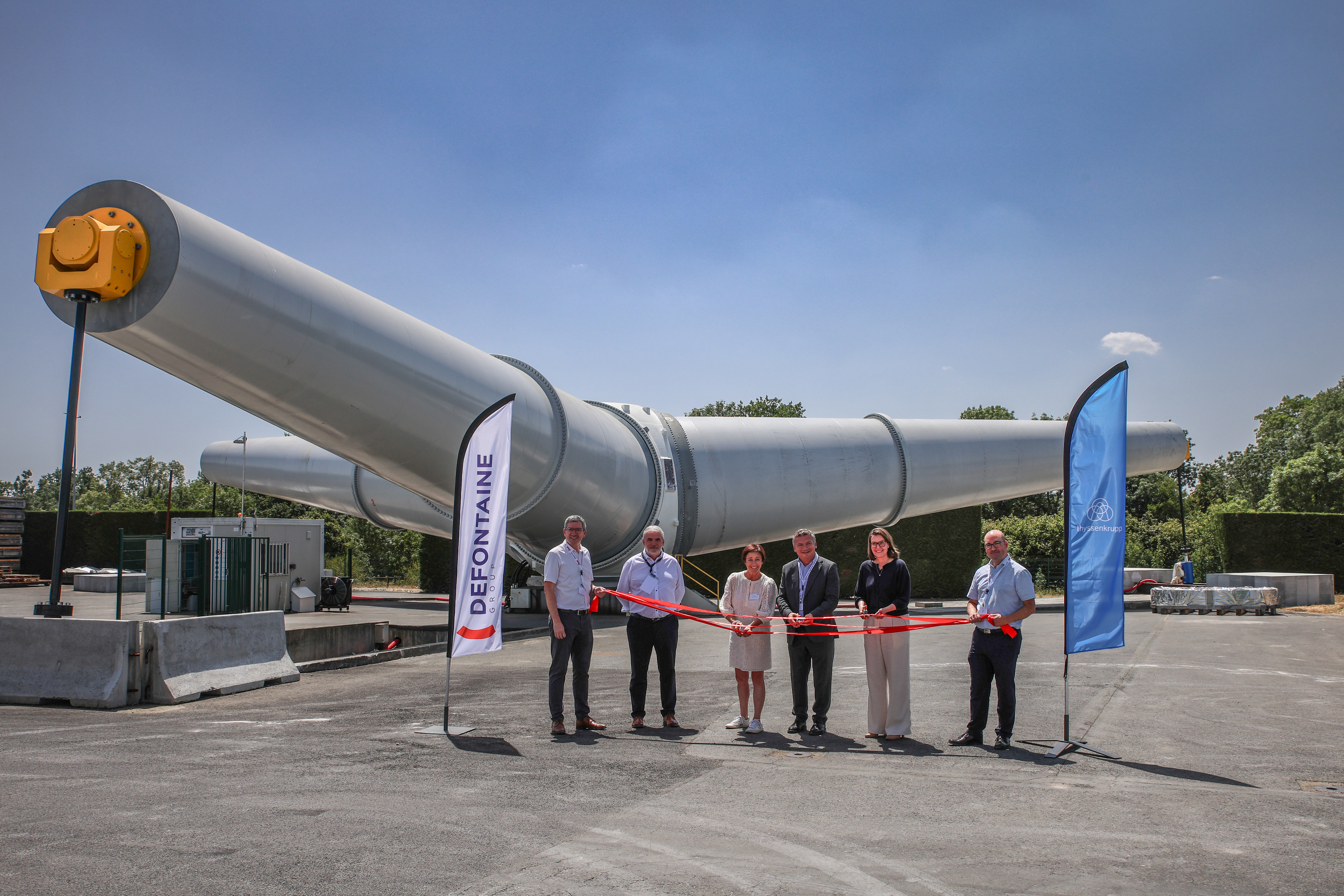 coupage de ruban d'inauguration